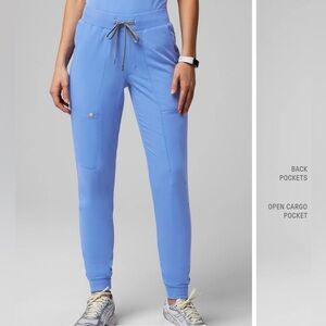 FABLETICS | Scrub Set